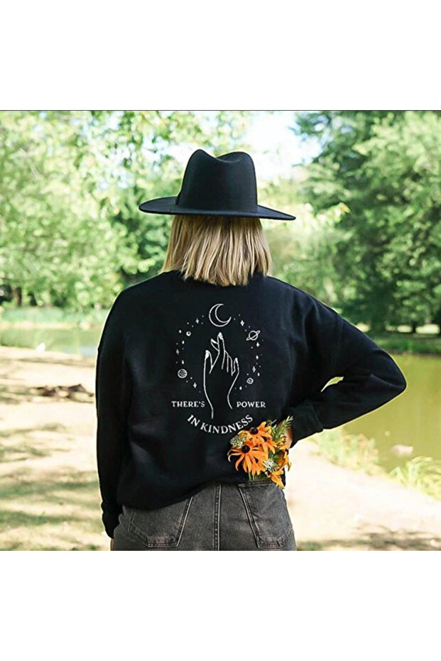 In Kındness Oversize Sweatshirt