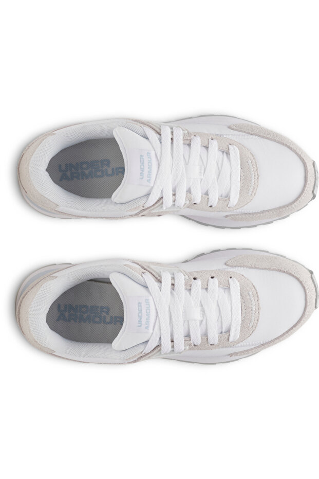 عداء أساسي من UA W - 5