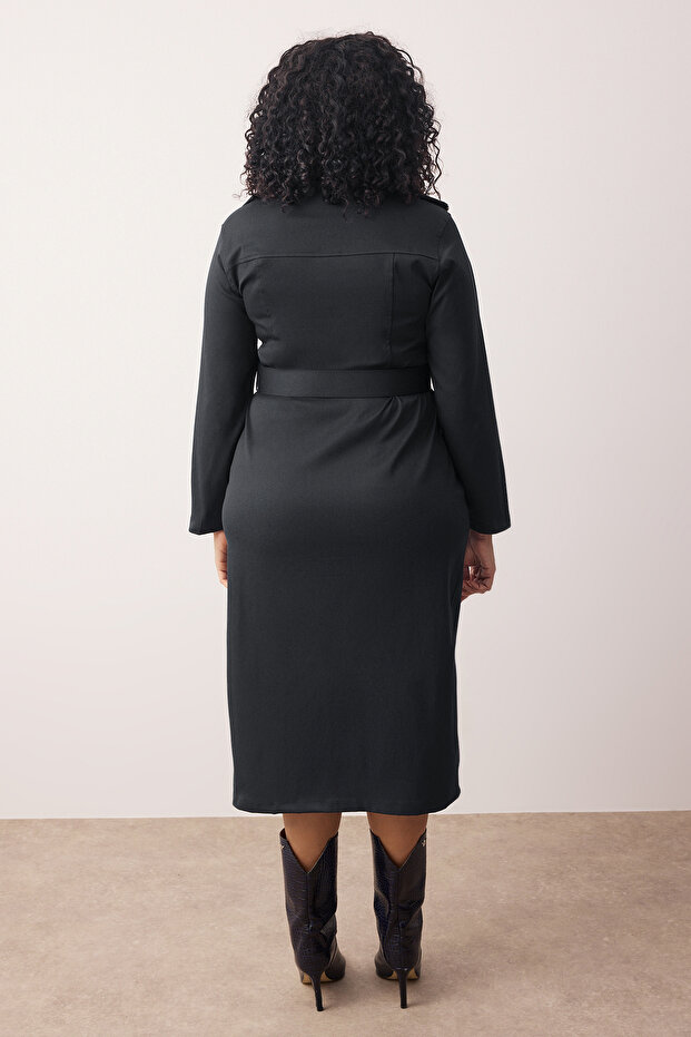 فستان أنثراسايت كامل بسحاب وحزام من قماش الجبردين المنسوج مقاس كبير TBBAW26AH00037 - 4