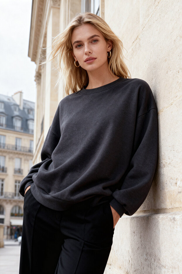 Antrasit Oversize/Rahat Kesim Basic Bisiklet Yaka Kalın/İçi polarlı Örme Sweatshirt TWOAW24SW00102 - 2
