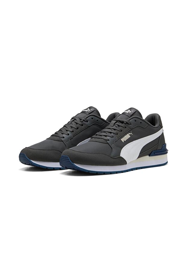 حذاء رياضي ST Runner V4 NL