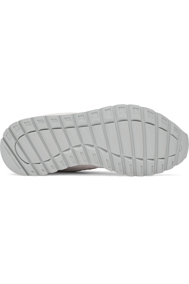 عداء أساسي من UA W - 4