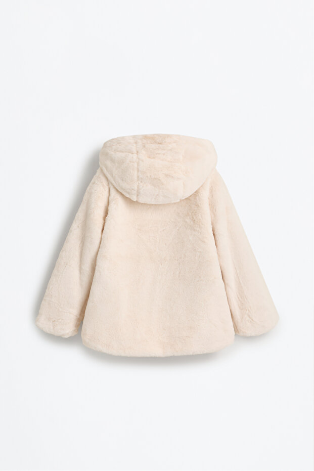 Dziecięcy płaszcz ze sztucznego futra - 2