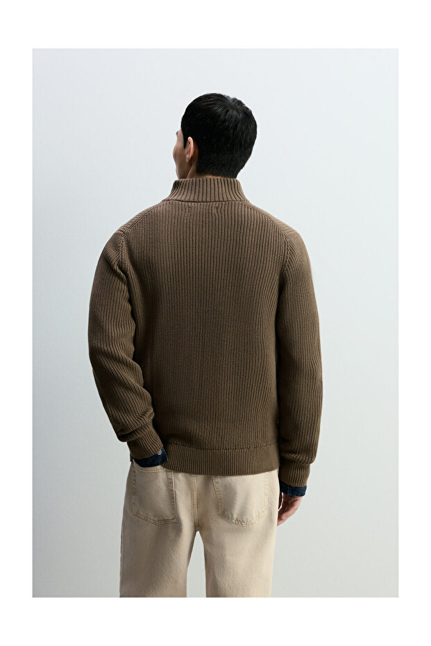 Man Knit Zip-Up Jacket - 4