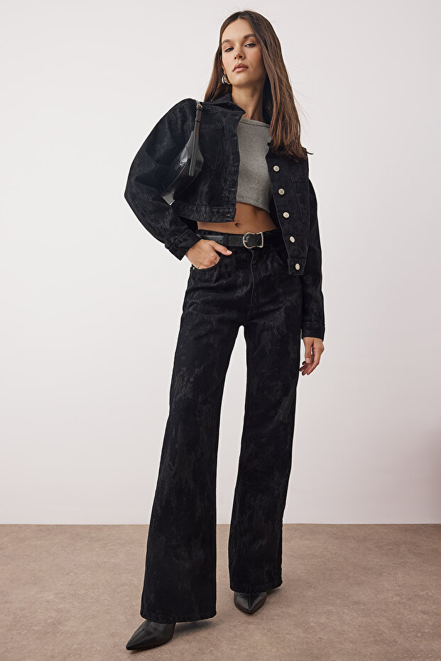 Siyah Siyah Süet Görünümlü Flok Baskılı Yüksek Bel Wide Leg Jeans Yüksek Bel Jeans TWOAW26JE00309 - 1