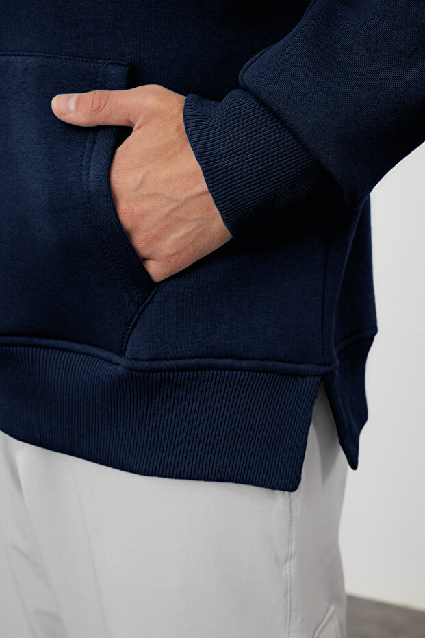 Lacivert Oversize/Geniş Kesim Fermuarlı Kapüşonlu İçi Polarlı Basic Sweatshirt TMNAW25SW00050 - 5