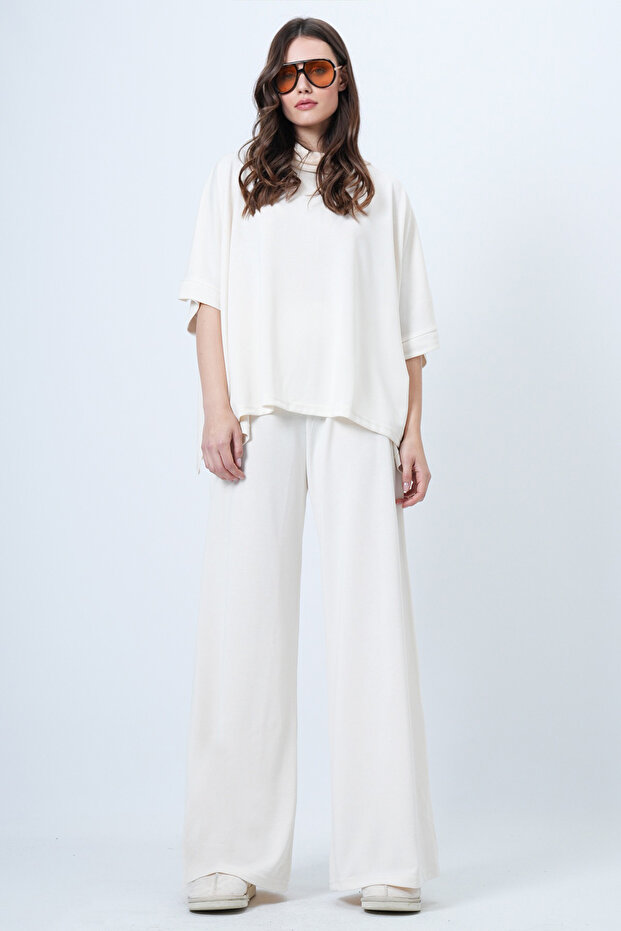 Ecru Turtleneck Cape and Double Pocket Trousers Set Alc-X14670