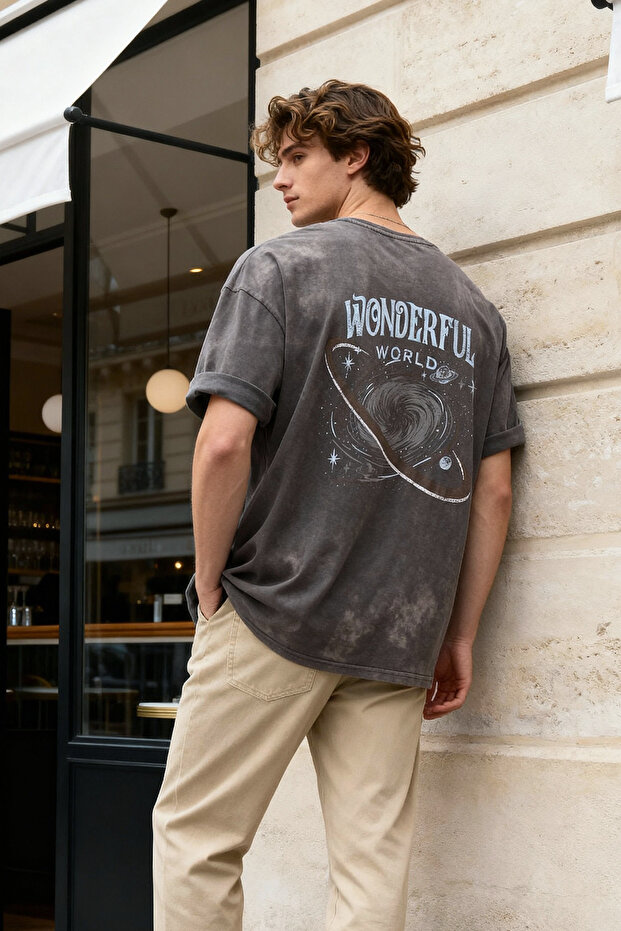 Antrasit Oversize/Geniş Kesim Eskitme/Soluk Efekt Galaksi Baskılı T-Shirt TMNSS25TS00102 - 1