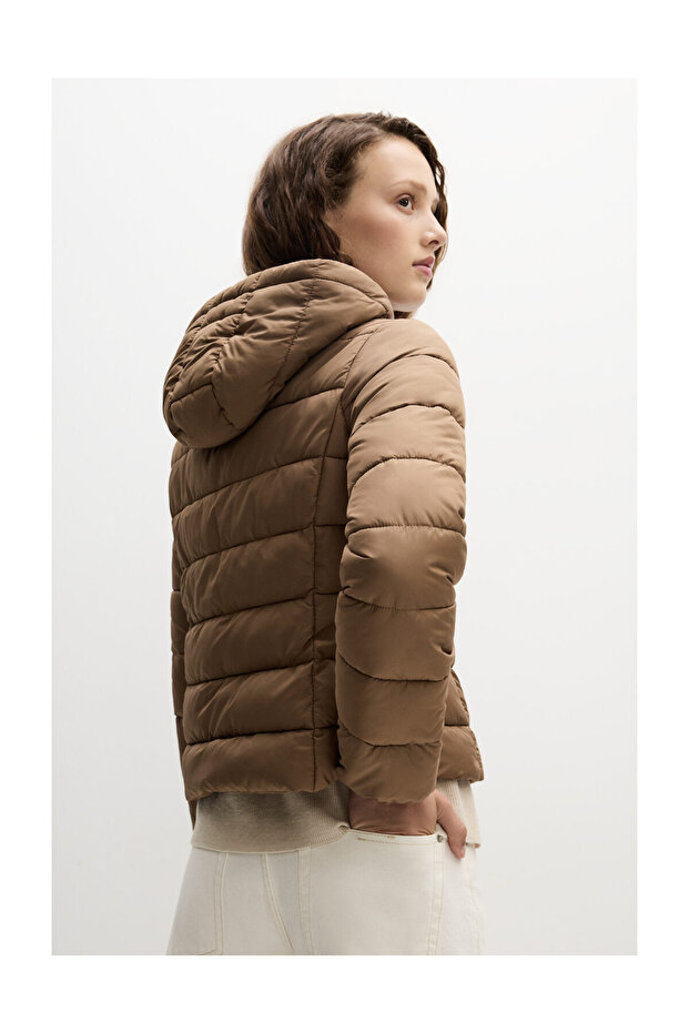 Kobieta NOWA KURTKA Z KAPTUREM I WYŚCIÓŁKĄ BSC - 4