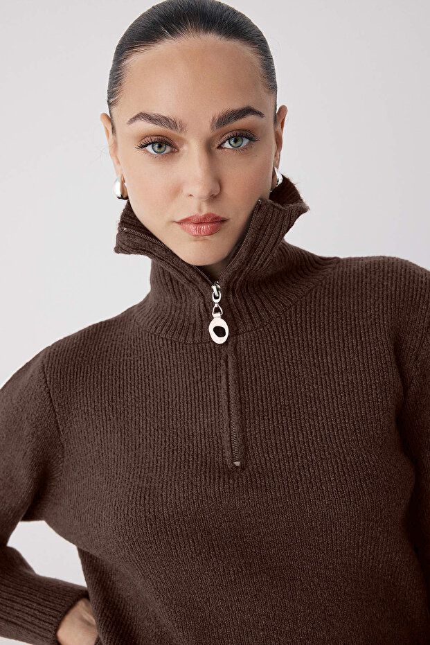Wardrobe Essentials Kahverengi Yünlü Premium İplik Fermuarlı Basic Triko Kazak | TWOAW26KZ00071 - 2