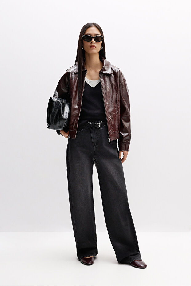 Kobieta Krótka błyszcząca kurtka bomberka - 2