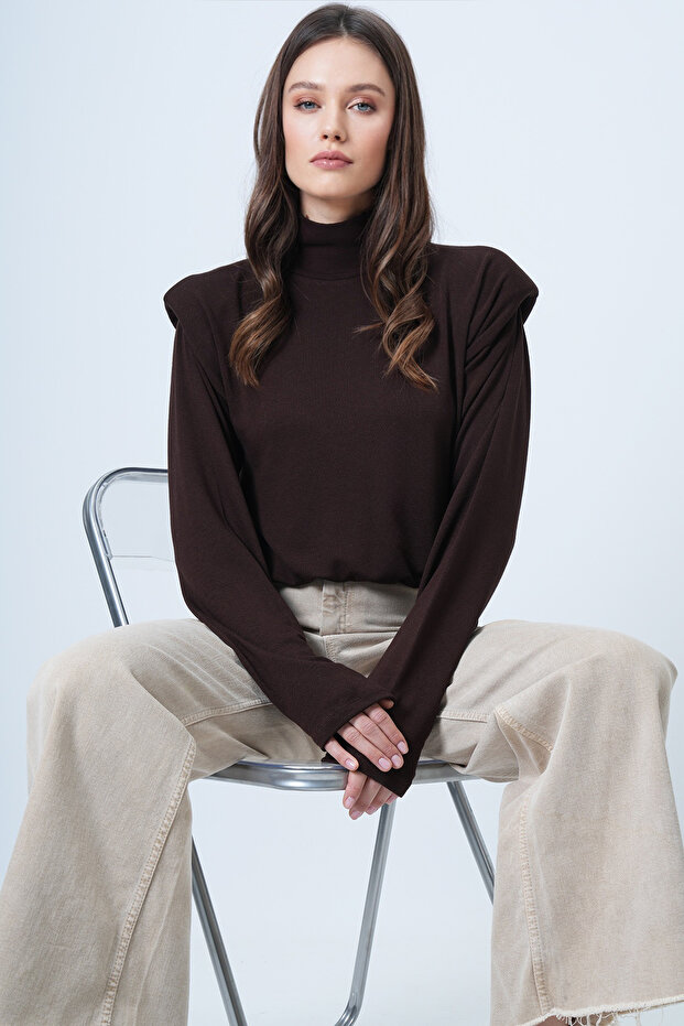 Bitter Brown Half Turtleneck Padded Blouse Alc-X14665