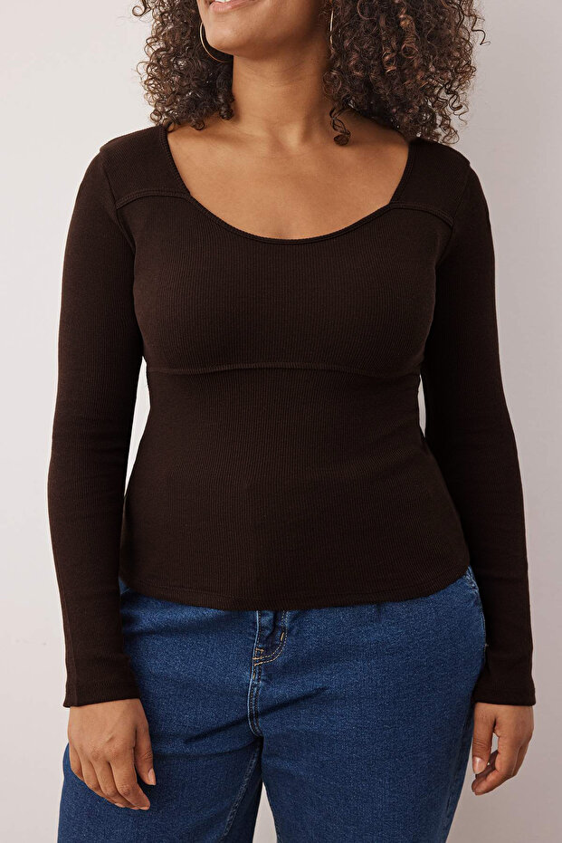 Kahverengi Kaşkorse Crop Örme Büyük Beden Bluz TBBAW26AF00057 - 3