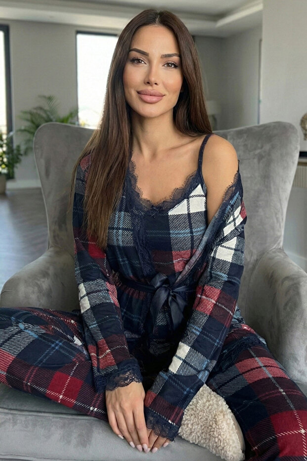 Kostkovaný sametový pyžamový set s potiskem a županem - 1