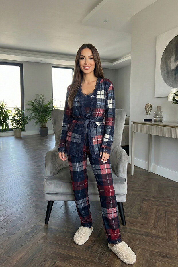 Kostkovaný sametový pyžamový set s potiskem a županem - 5