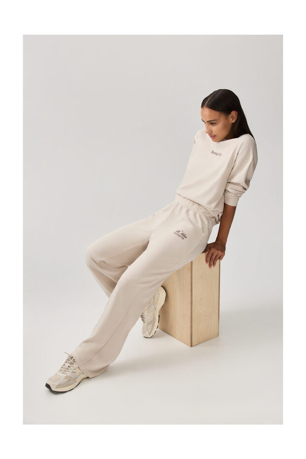 Damska spodnie dresowe z nadrukiem - 5