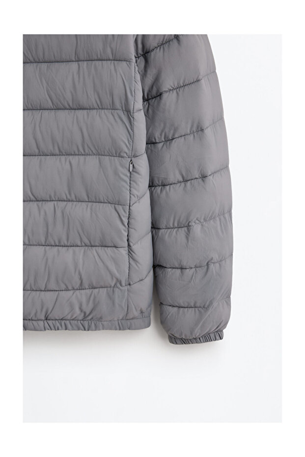 Man Lightweight Padded Jacket - 8