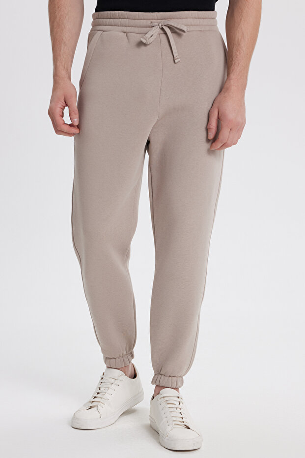 Unisex Relax Fit Comfortable Cut Fleece-Lined 3-Pocket Elastic Jogger Leg Beige Sweatpants
