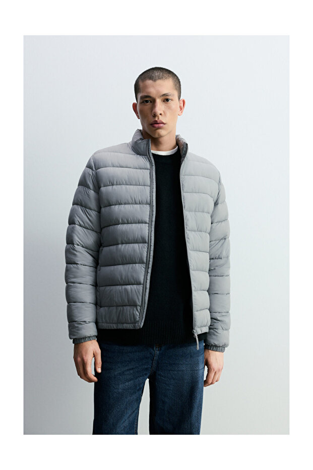 Man Lightweight Padded Jacket - 10