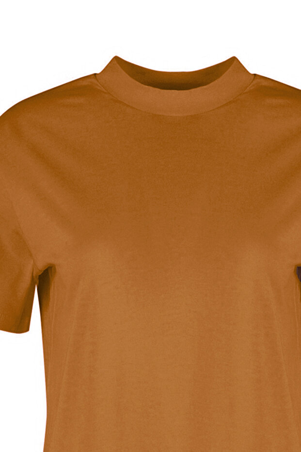 Açık Kahverengi %100 Pamuk Basic Regular/Normal Kalıp Dik Yaka Örme T-Shirt TWOAW20TS0096 - 11