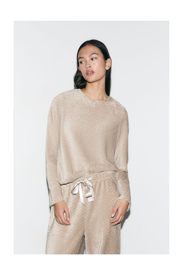 Női puha, halszálka mintás, bolyhos pizsama szett - 2