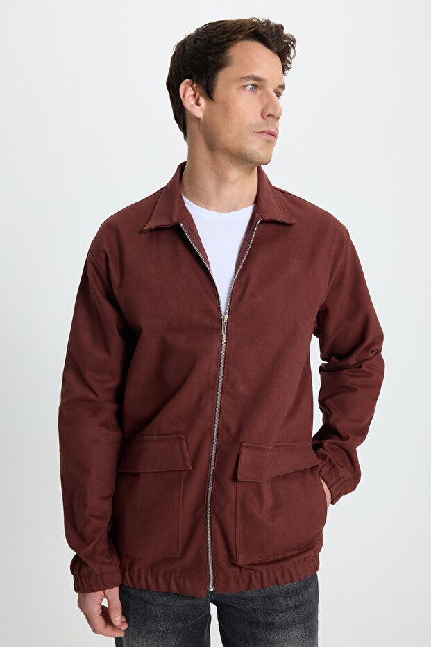 Men's Relax Fit Comfortable Cut Double Pocket Flap Zippered Elastic Waist Solid Burgundy Jacket Coat Shirt