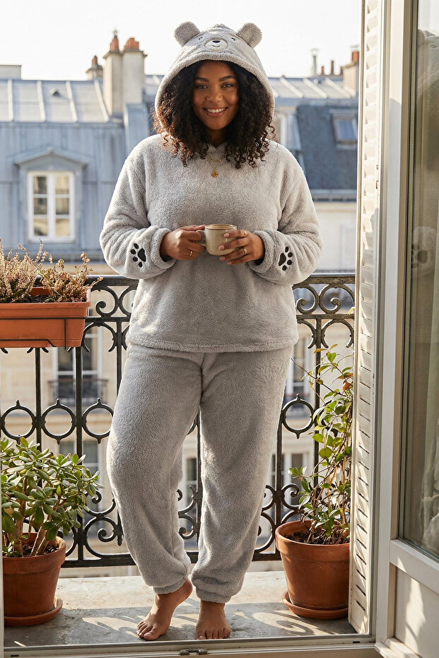 Gri Kapüşonlu ve Nakışlı Wellsoft Kışlık Örme Pijama Takımı TBBAW26AI00008 - 1