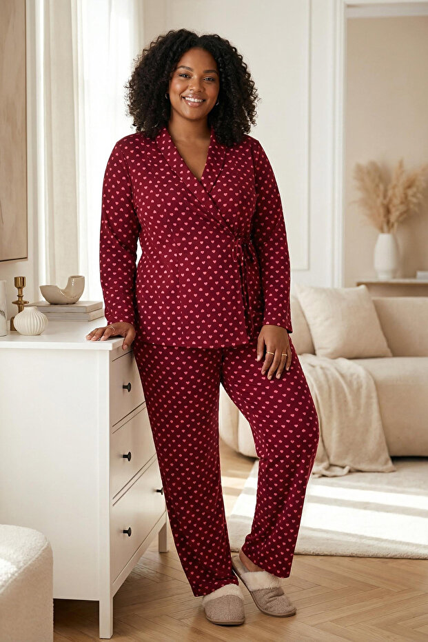 More Sustainable Bordo Puantiye Desenli Kruvaze Yaka Dokuma Pijama Takımı TBBAW24AI00027 - 1