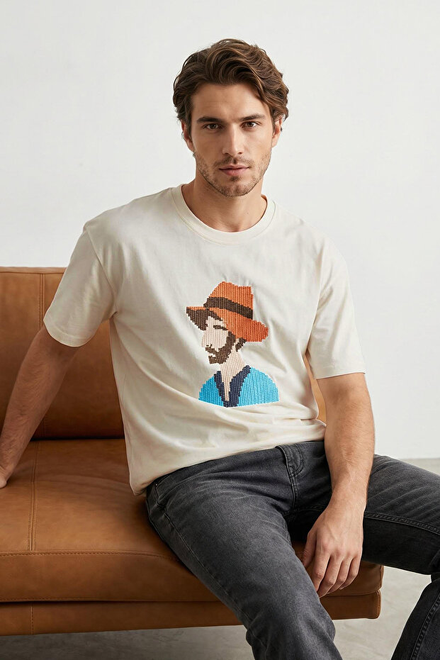 Ekru Oversize/Geniş Kesim Nakışlı Kalın %100 Pamuk T-Shirt TMNSS25TS00011 - 1