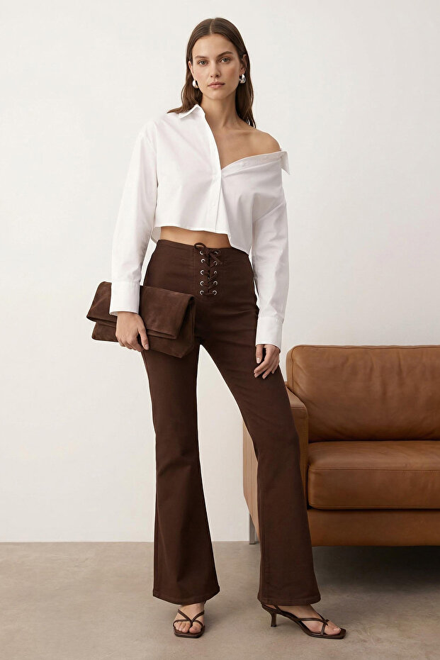 Kahverengi Flare Kalıp Bağlama Detaylı Bootcut Gabardin Pantolon TWOAW26PL00064 - 1