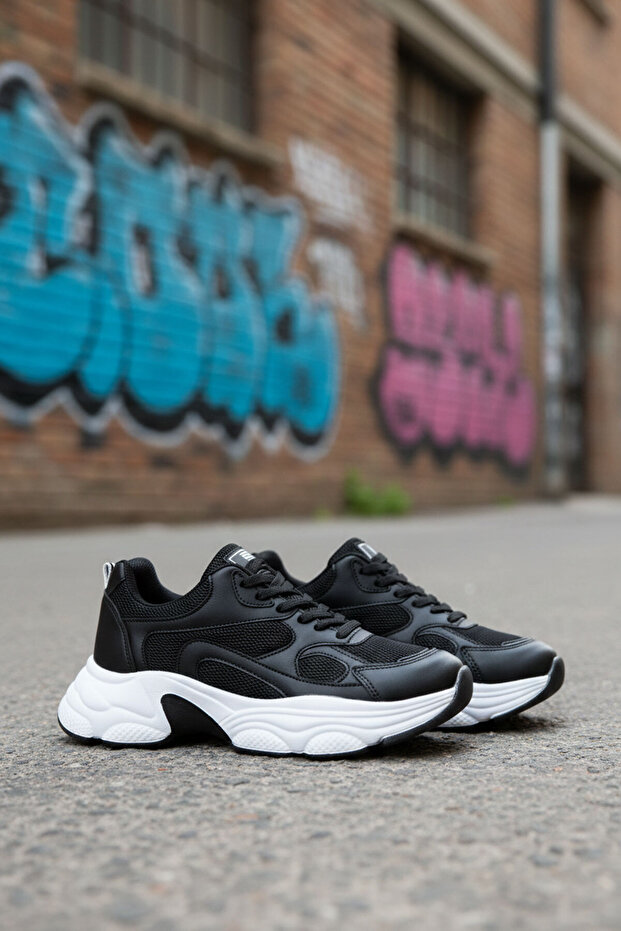 Black Women's Sneaker 20566