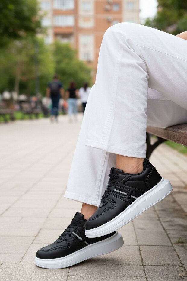Schwarzer Damen-Sneaker 20959 - 1