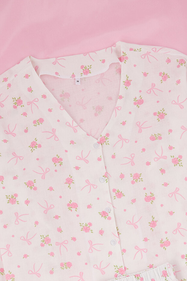 Beyaz-Çok Renkli %100 Pamuklu Çiçekli ve Kurdele/Fiyonklu Müslin Dokuma Pijama Takımı THMSS26PT00005 - 6