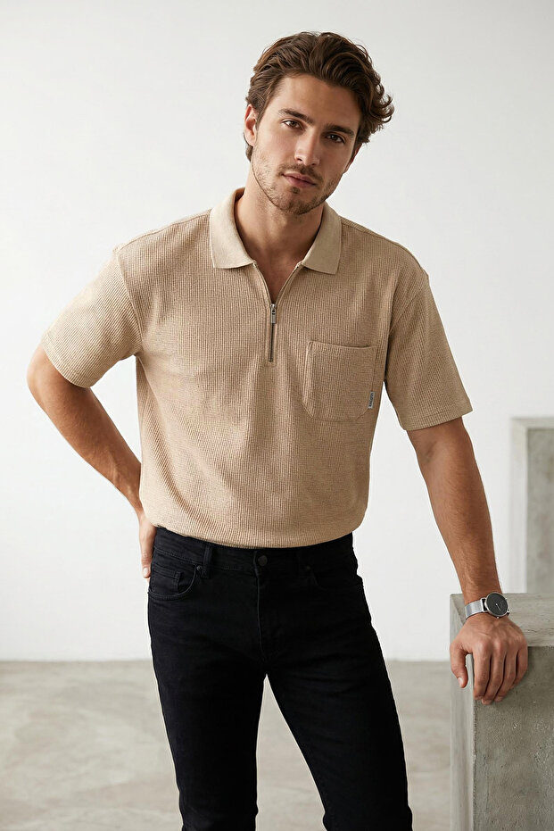 Bej Oversize/Geniş Kesim Cep Detaylı Dokulu Polo Yaka T-shirt - 1