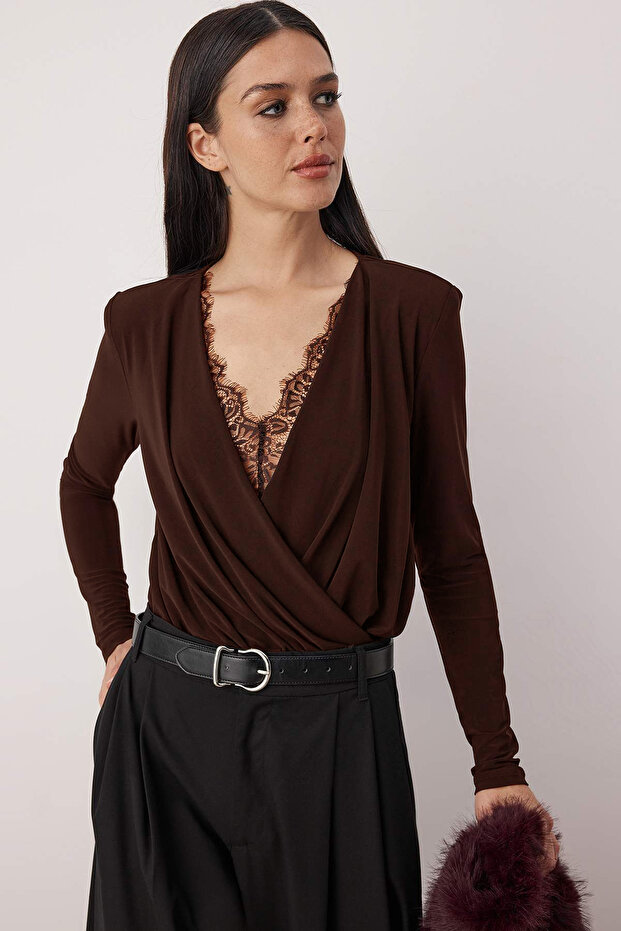 Kahverengi Düz Kruvaze Uzun Örme Sandy Body TPRAW26BD00029 - 2