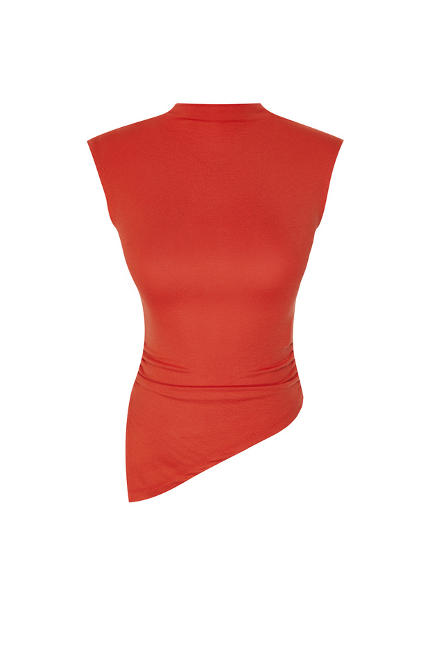 Kırmızı Dik Yaka Büzgü/Drape Detaylı Fitted/Vücuda Oturan Asimetrik Örme Bluz TWOSS24BZ00534 - 7