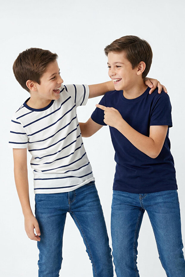 Lacivert-Ekru 2'li Erkek Çocuk Basic-Çizgili Regular Kalıp Kısa Kol Örme T-Shirt TKDSS25TS00025 - 1