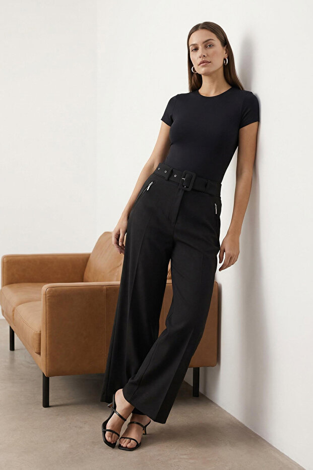 Siyah Kemerli Fermuar Cep Detaylı Wide Leg/Geniş Paça Kumaş Pantolon TWOAW26PL00050 - 1