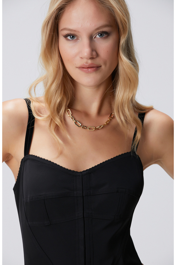 Siyah Askılı Midi Elbise - 3