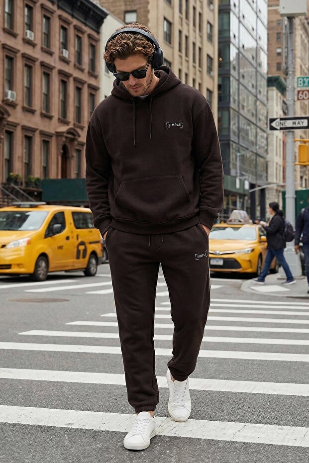 Kahverengi Oversize/Geniş Kesim Kapüşonlu Nakışlı İçi Polar Sweatshirt Eşofman Takım TMNAW24EM00000 - 1