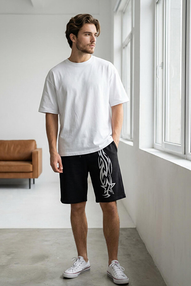Siyah Oversize/Geniş Kesim Baskılı Şort & Bermuda TMNSS25SR00050 - 1