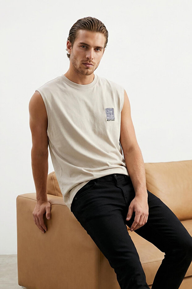 Taş Oversize/Geniş Kesim %100 Pamuklu Nakışlı Atlet TMNSS25AL00004 - 1