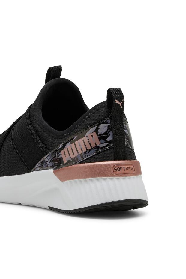 حذاء Softride Harli Slip On Bloom Wns باللون الأسود من PUMA