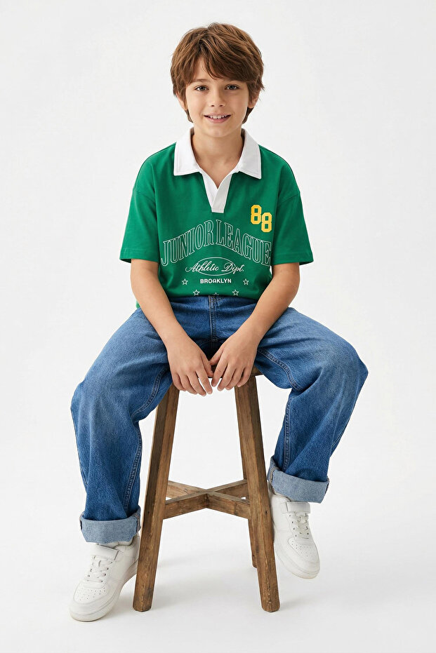 Yeşil Erkek Çocuk %100 Pamuk Slogan Baskılı Polo Yaka Kısa Kol Örme T-Shirt TKDSS25TS00080 - 1