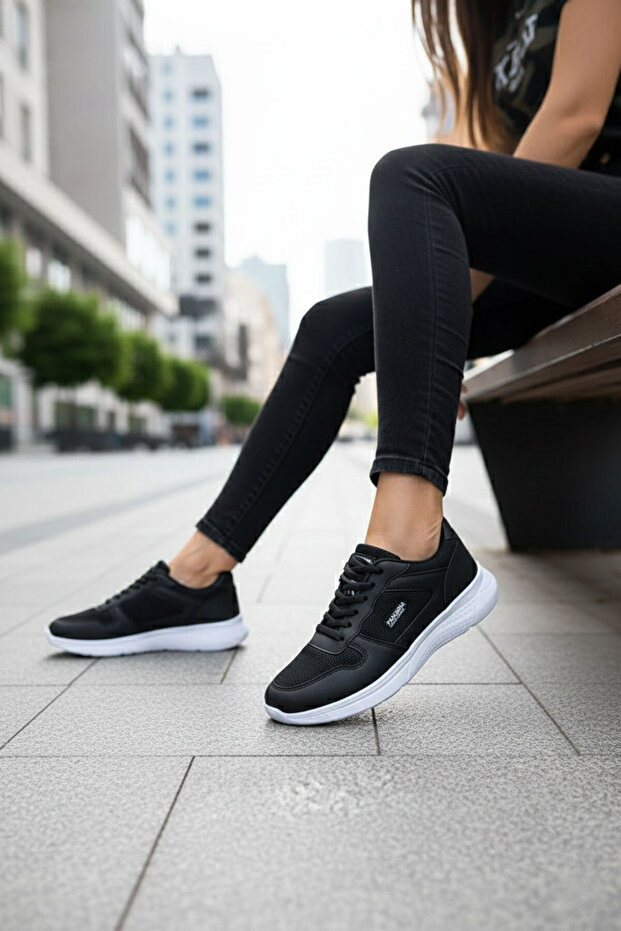 Schwarzer Damen-Sneaker 20626 - 4