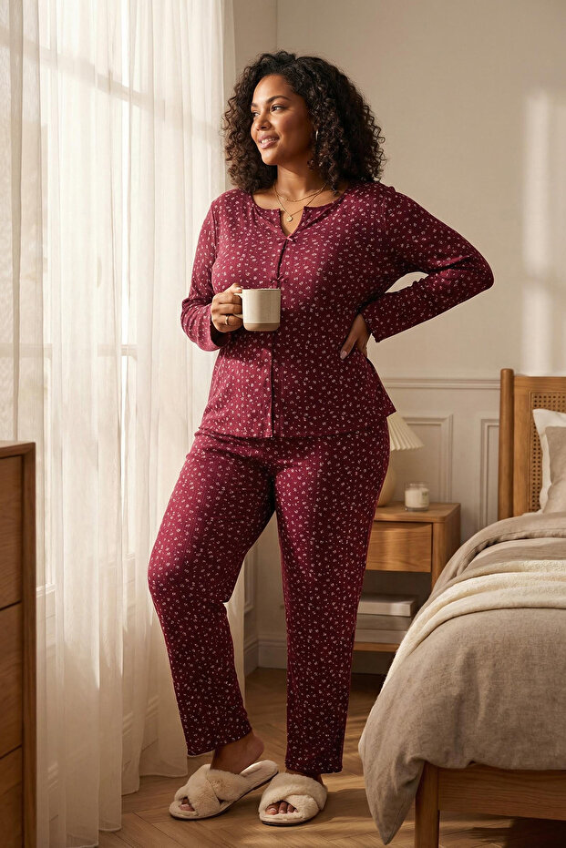 Bordo Çıtır Çiçek Desenli Fiyonklu Kaşkorse Büyük Beden Pijama Takımı TBBAW26AI00059 - 1