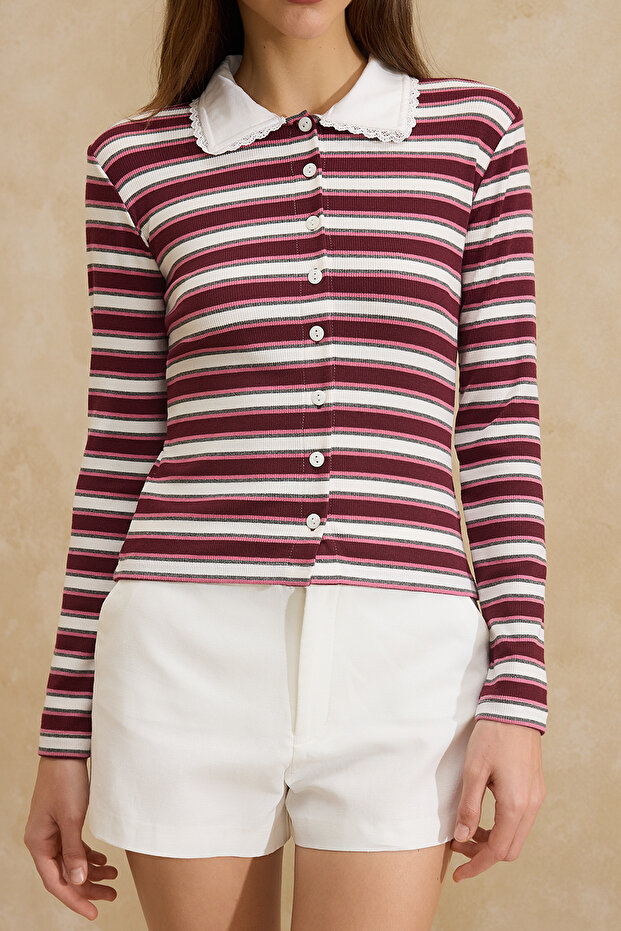Çok Renkli Çizgili Fitted/Vücuda Oturan Polo Yaka Düğmeli Fitilli Esnek Örme Bluz TWOSS26BZ00067 - 3
