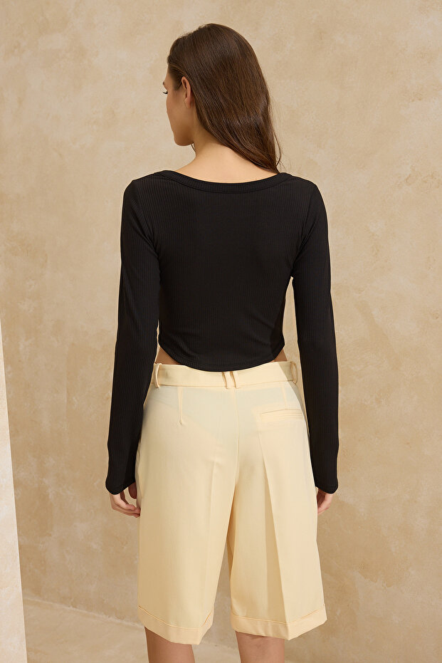 Siyah Fitted/Vücuda Oturan V Yaka Çıtçıtlı Crop Yumuşak Örme Bluz TWOSS26BZ00056 - 4