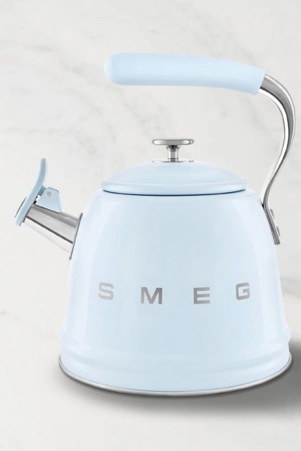 50's Style Pastel Blue Stovetop Kettle 2.3 L