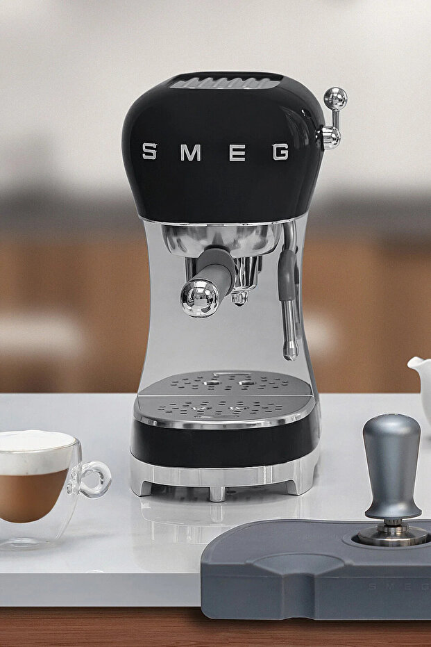 50's Style Black Espresso Coffee Maker Ecf02Bleu
